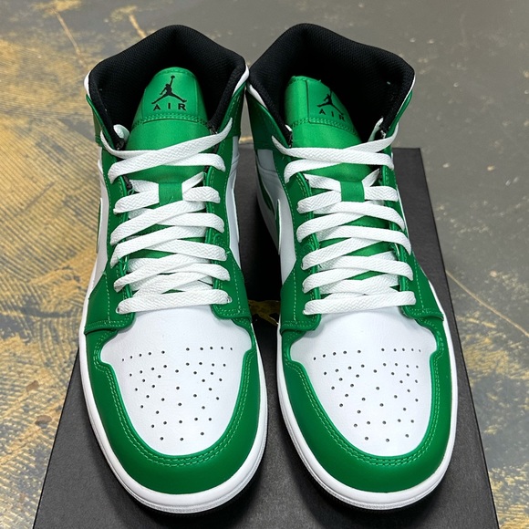 Nike Air Jordan 1 Mid Lucky Green DQ8426-301 10 Pine Toe Celtics - Picture 3 of 10
